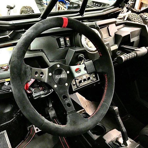 Grant 699 Suede Racing Steering Wheel w/Center Marker Grant 699 Suede Racing Steering Wheel w/Center Marker
