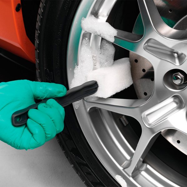 Lug Nut Cleaning Brush - Automotive Wheels - Griot's Garage