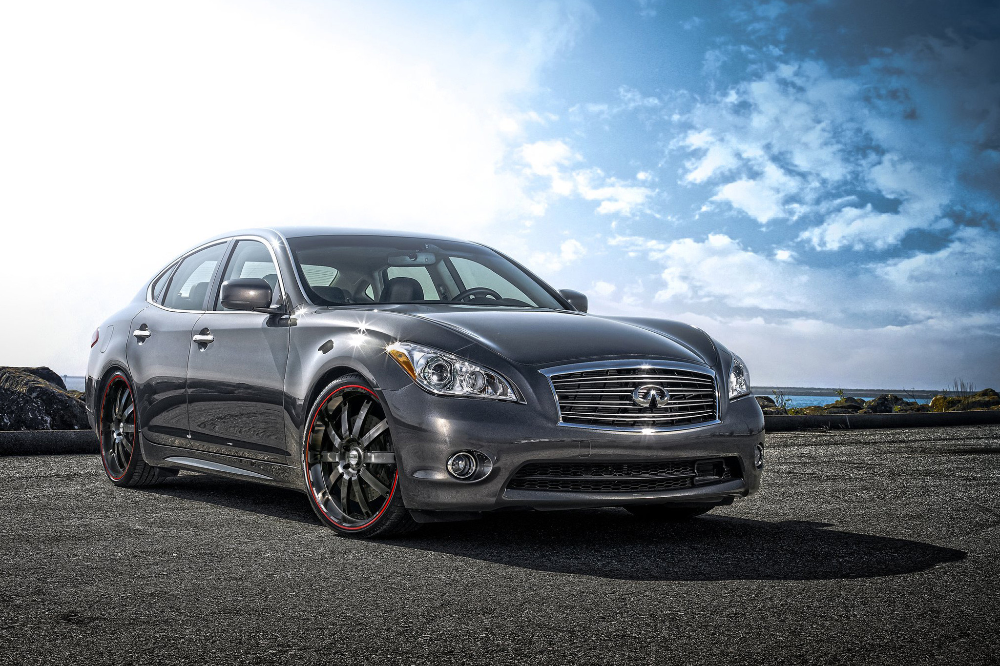 HD® - AUTOBAHN On Infiniti