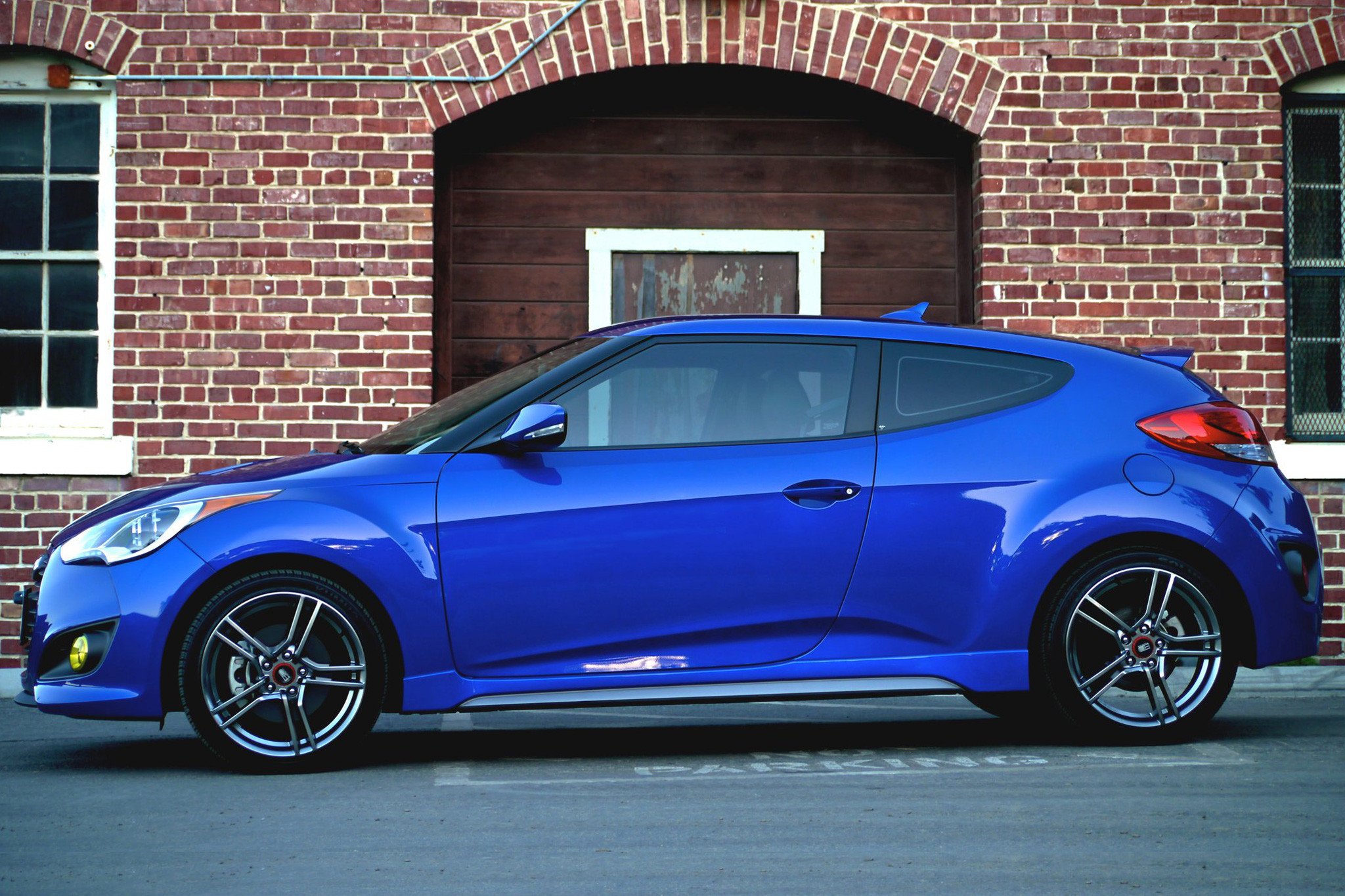 HD® - VELOSTER On Sentra