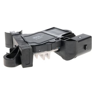 Hitachi® - Voltage Regulator