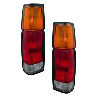 iD Select® - Driver and Passenger Side Replacement Tail Lights (Standard Line)