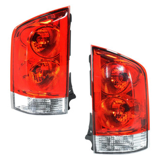 iD Select® - Driver and Passenger Side Replacement Tail Lights (Standard Line)