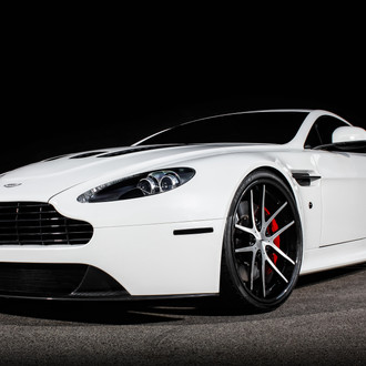 Aston Martin Vantage - Photo by Exclusive Motoring