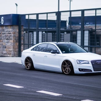 A Few Styling Tweaks for White Audi A8
