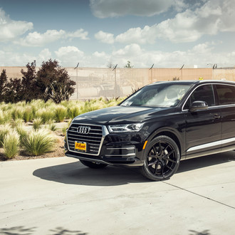 Gloss Black M510 Wheels on Audi Q7 - Photo by Avant Garde