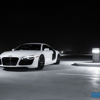 R8 on Verona Satin Black Custom Wheels - Photo by XO Luxury