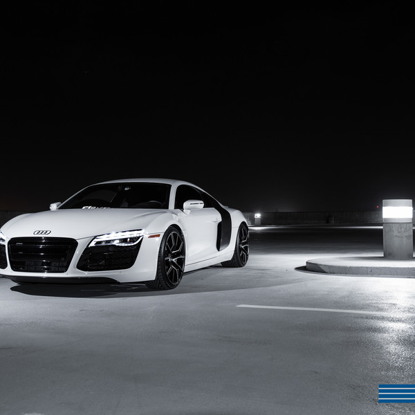 R8 on Verona Satin Black Custom Wheels - Photo by XO Luxury