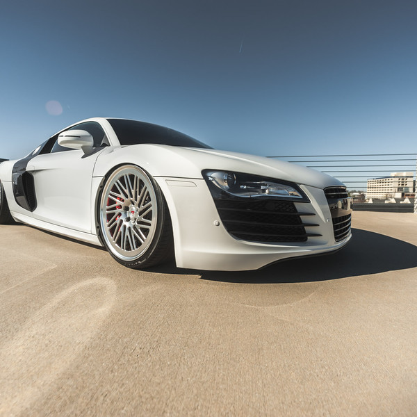 Air Runner R8 Rolling on Vossen Premium Series LC105T Wheels - Photo by Vossen