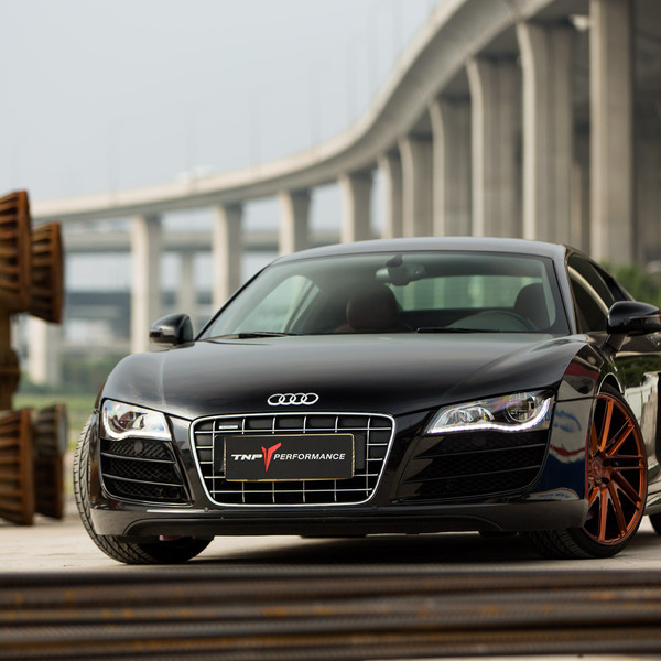 Performance Tuned Audi R8 on Gorgeous Vossen Wheels - Photo by Vossen