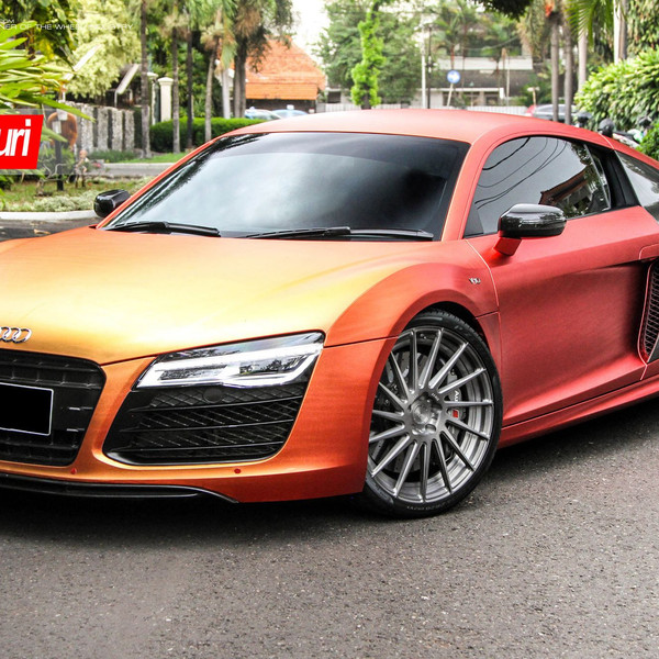 Orange Chameleon Audi R8 with Custom LED Headlights - Photo by ADV.1