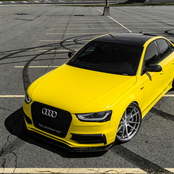 Blacked Out Mesh Grille on Yellow Audi S4 - Photo by Rohana Wheels