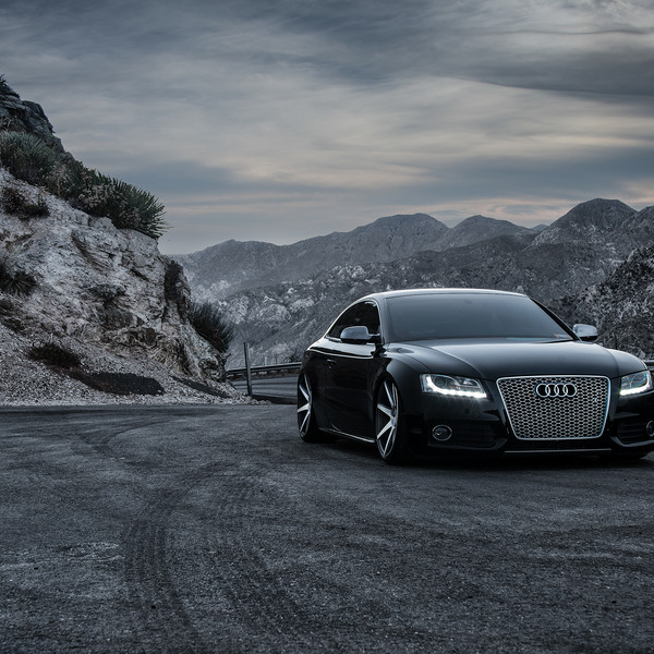 Gloss Black Audi S5 with Chrome Grille - Photo by Vossen
