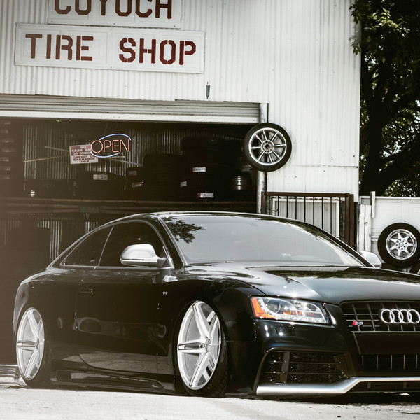 Custom Lowered Black Audi S5 - Photo by Vossen