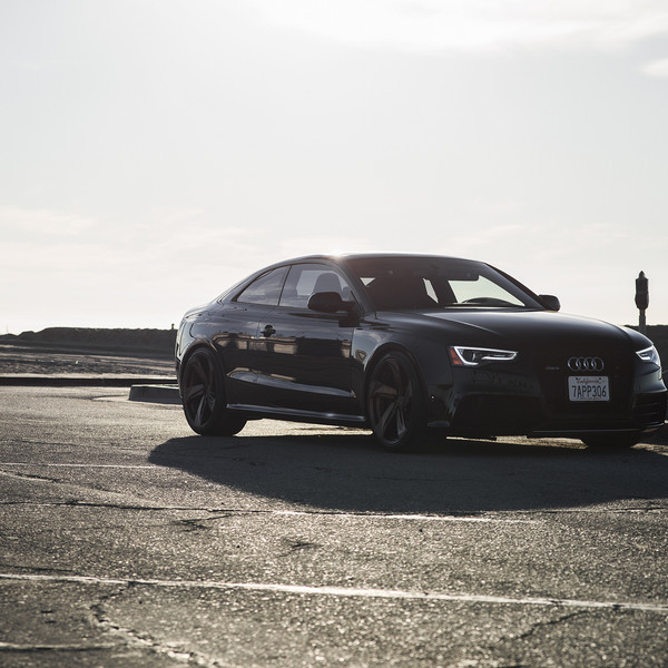 Blacked Out Grille on Custom Audi RS5 - Photo by Rotiform
