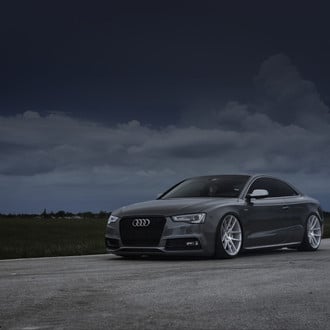 Asphalt Gray S5 With a perfect Stance and Niche Wheels