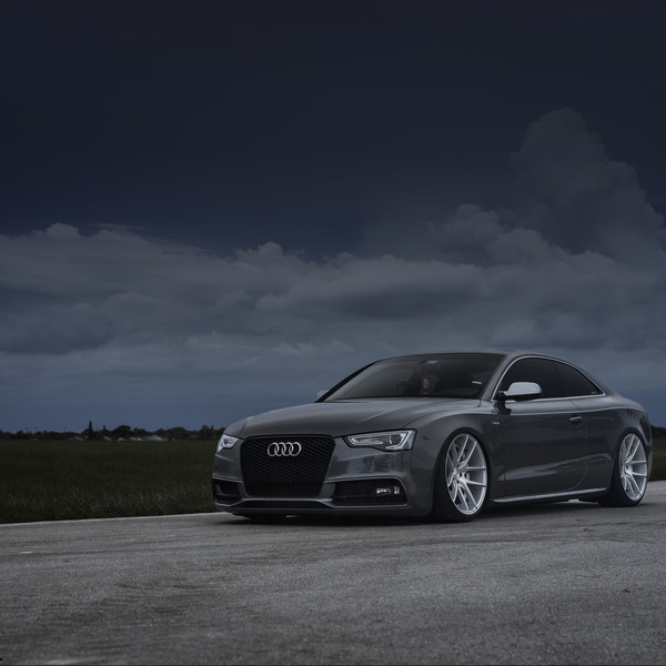 Asphalt Gray S5 With a perfect Stance and Niche Wheels - Photo by Niche