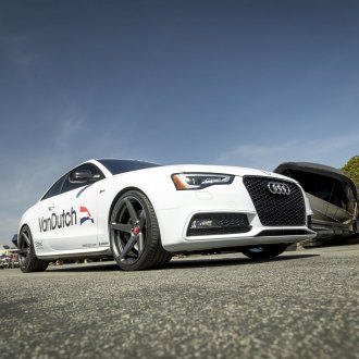 Ravishing Blue Audi S5 Proudly Wears Chrome Grille With Custom Emblem Carid Com Gallery