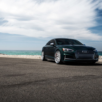 Sensational Dark Green Paint Adds Custom Touch to Audi S5