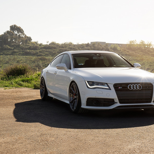 Diamond White S7 Sitting on Rotiform SPF Wheels - Photo by Rotiform