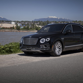 Black Bentley Bentayga with Chrome Mesh Grille - Photo by PUR Wheels