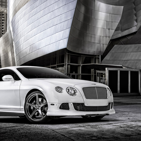 White Bentley Continental with Chrome Mesh Grille - Photo by Vorstiner