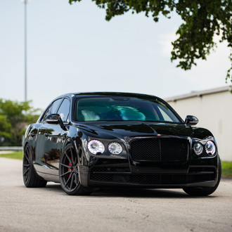 Blacked Out Mesh Grille on Bentley Flying-Spur - Photo by Vossen