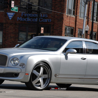 Blacked Out Grille on Silver Bently Mulsanne - Photo by Vellano