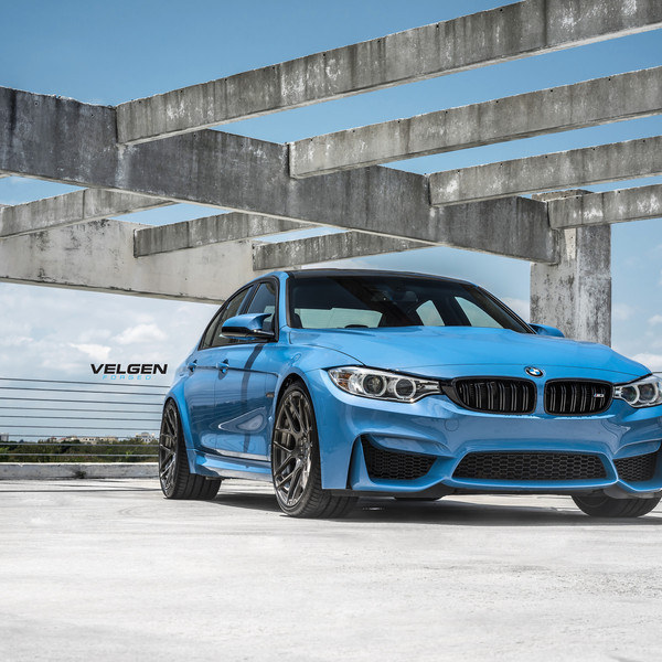 Blue BMW M3 with Blacked Out Grille - Photo by Velgen