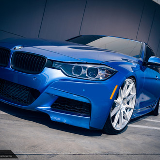 Niche Essen Silver Machined Rims on BMW M3 Sedan - Photo by Niche