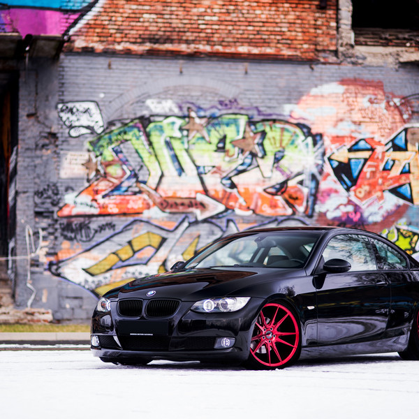 Crystal Clear Headlights on Black BMW 3-Series - Photo by JR Wheels