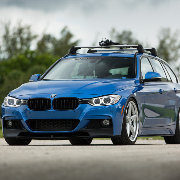 Blue BMW 3-Series with Roof Rack System - Photo by Vossen