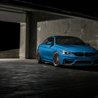 Electric Blue BMW 4-Series Goes Well with Carbon Fiber Front Lip
