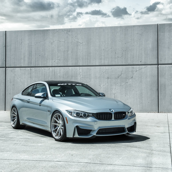 Deep Concave Rims on Silver M4 Coupe - Photo by Avant Garde