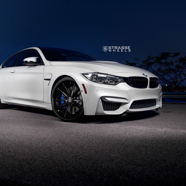 White BMW 4-Series with Blacked Out Grille - Photo by Strasse Forged