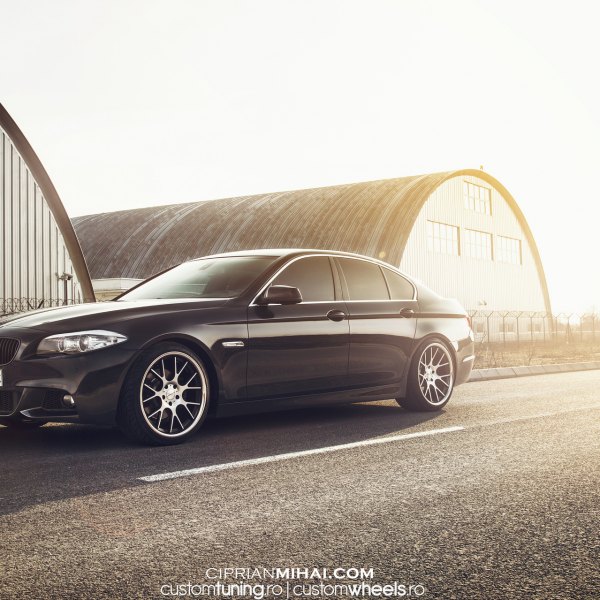 Black BMW 5-Series with Crystal Clear Headlights  - Photo by Ciprian Mihai
