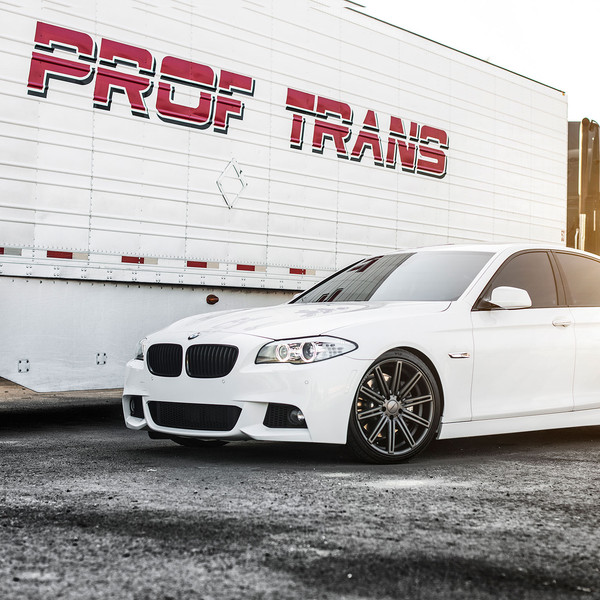 Blacked Out Grille on Custom White BMW 5-Series - Photo by Vossen
