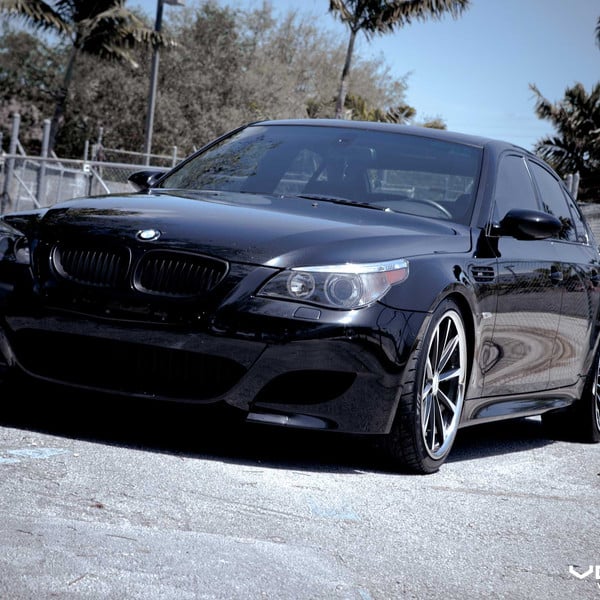 Blacked Out Grille on Black BMW 5-Series - Photo by Vossen