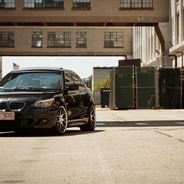 Chrome Grille on Custom Black BMW 5-Series - Photo by Vossen
