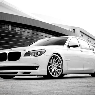 BMW Alpina B7 on Forgiato Rims - Photo by Exclusive Motoring