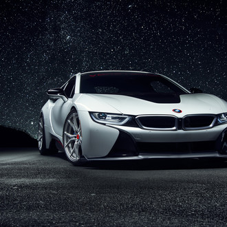 Aftermarket Front Lip on White BMW i8 - Photo by Vorstiner