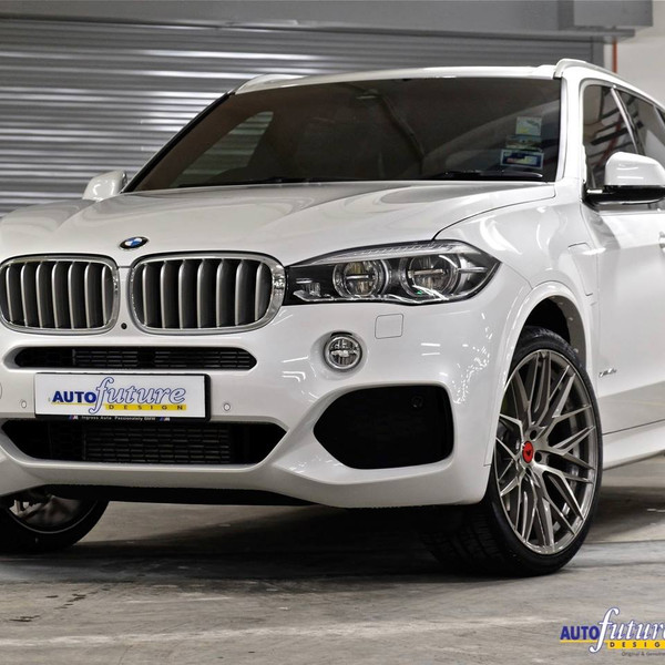 White BMW X5 with Custom Chrome Grille - Photo by Vorstiner