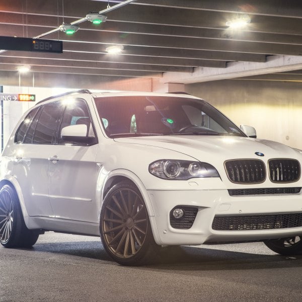 Custom BMW X5 | Images, Mods, Photos, Upgrades — CARiD.com Gallery