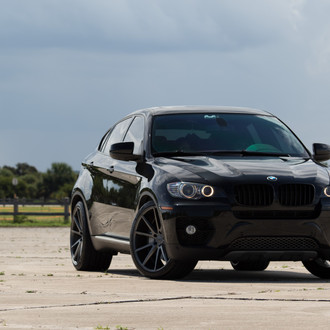 VPS 301 Custom Wheels By Vossen on a Black BMW X6 - Photo by Vossen