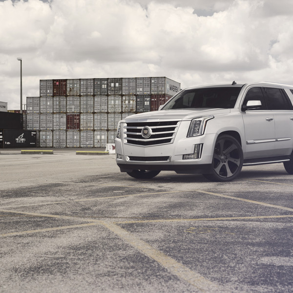 Black and Machined DUB Rims on Cadillac Escalade - Photo by DUB