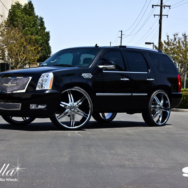 Chrome Mesh Grille on Black Cadillac Escalade - Photo by Rennen International