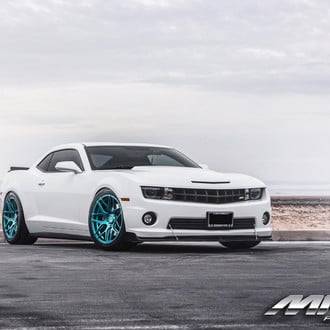 White Camaro SS on Blue Chrome Custom Wheels by MRR