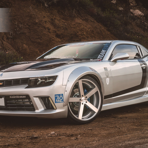 Flared Camaro On 22" Rohana Custom Wheels - Photo by Rohana Wheels