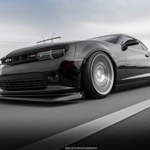 Slammed Chevy Camaro SS on M540 Rims - Photo by Avant Garde
