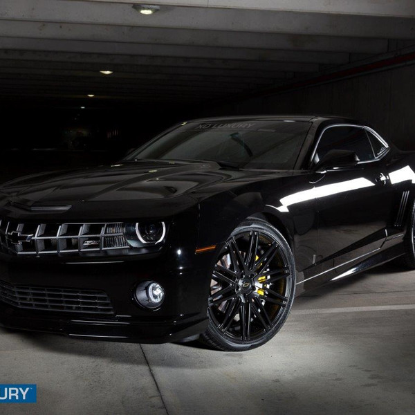 Fifth Gen Camaro SS on Matte Black Milan Wheels - Photo by XO Luxury